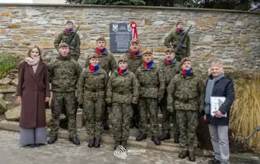 odsloniecie_tablicy_brzostek_121