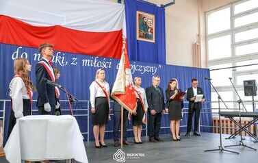 Poswiecenie_sztandaru_S-B_075