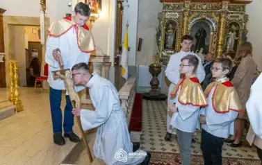 wielki_piatek_parafia_brzostek_2025_025