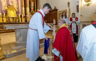 wielki_piatek_parafia_brzostek_2025_022