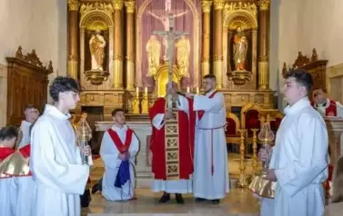 wielki_piatek_parafia_brzostek_2025_021