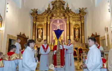 wielki_piatek_parafia_brzostek_2025_017