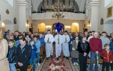 wielki_piatek_parafia_brzostek_2025_015