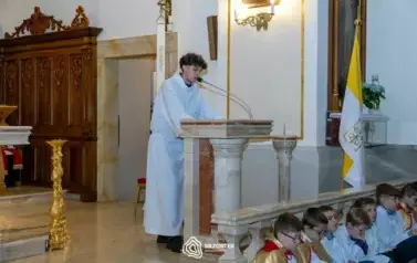 wielki_piatek_parafia_brzostek_2025_011