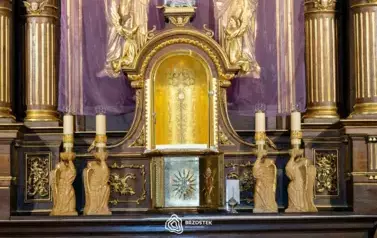 wielki_piatek_parafia_brzostek_2025_002