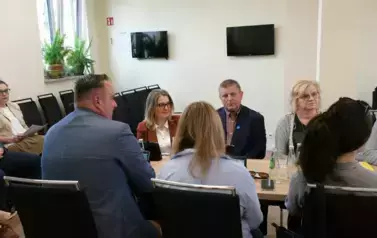 XVI Sesja Rady Miejskiej w Brzostku_002