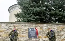 odsloniecie_tablicy_brzostek_115