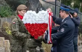 odsloniecie_tablicy_brzostek_106