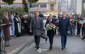 odsloniecie_tablicy_brzostek_091