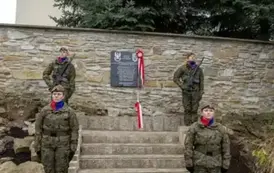 odsloniecie_tablicy_brzostek_085