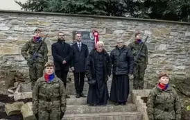 odsloniecie_tablicy_brzostek_084