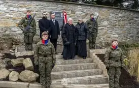 odsloniecie_tablicy_brzostek_083