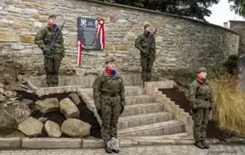 odsloniecie_tablicy_brzostek_070