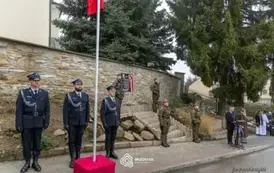 odsloniecie_tablicy_brzostek_069