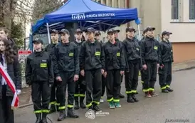 odsloniecie_tablicy_brzostek_063