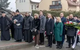 odsloniecie_tablicy_brzostek_053