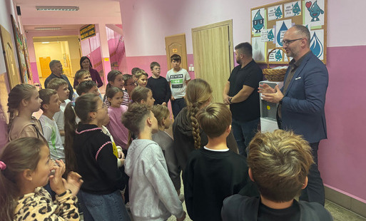 Zdjęcie do Woda bez plastiku &ndash; zdrowe nawyki i troska o środowisko w szkołach Gminy Brzostek!